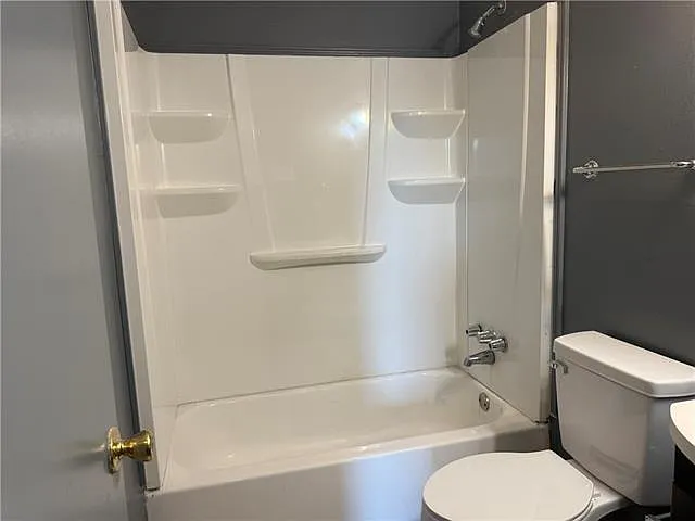 89 Marie Dr — Photo 8