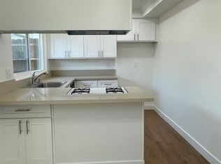 17081 Grove Cir APT C, Huntington Beach, CA 92647