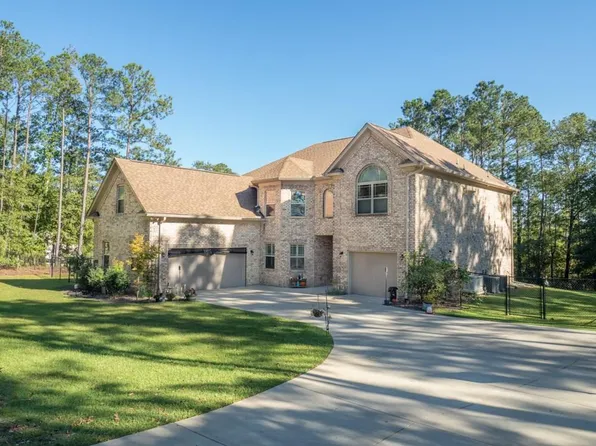 507 Herbert Wilson Rd, Dalzell, SC 29040