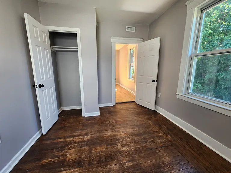 48 Daisy St #22 — Photo 8