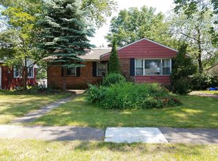 7 Roger Rd, Edison, NJ 08817