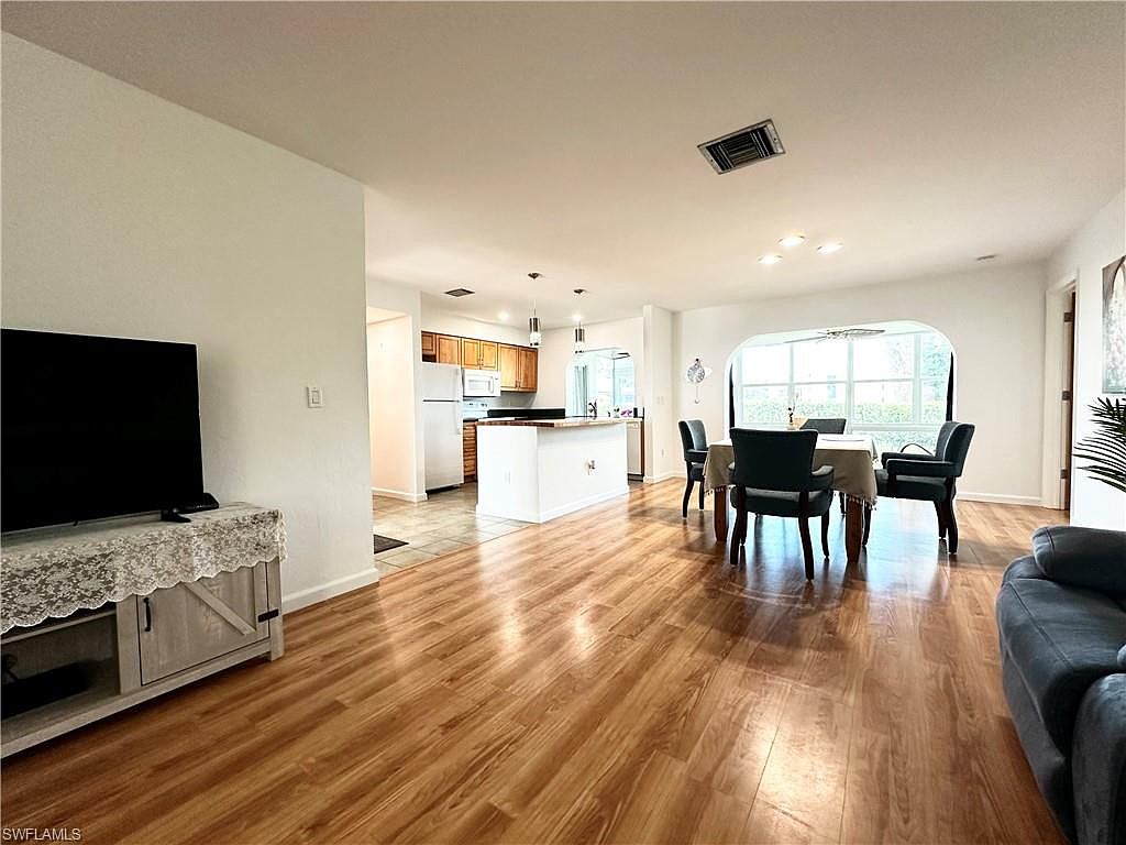 3439 Boca Ciega DR #E7