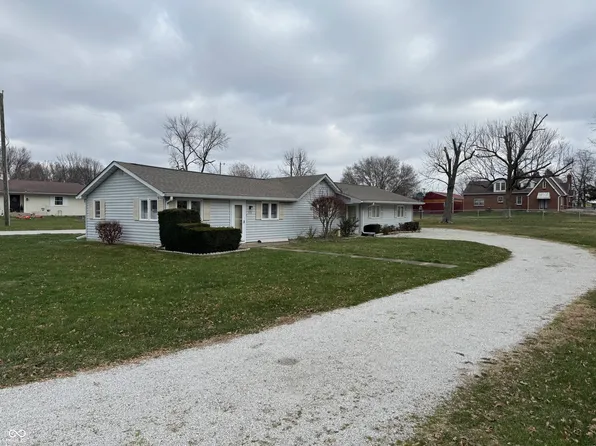 303 E Pat Rady Way, Bainbridge, IN 46105