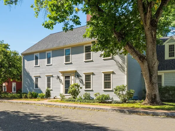 3 Seaborn Pl, Lexington, MA 02420