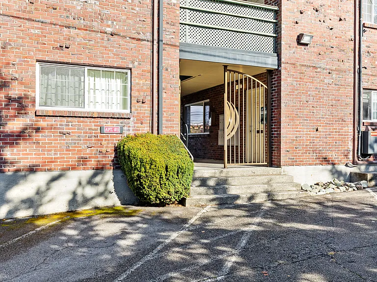 601 S Jackson Ave #5 — Photo 12