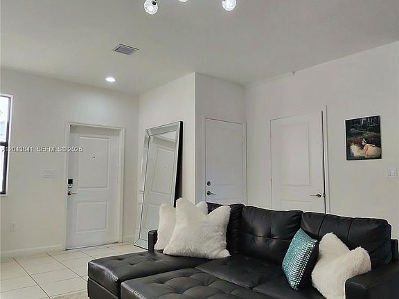 5th image of 23013 SW 128th Pl