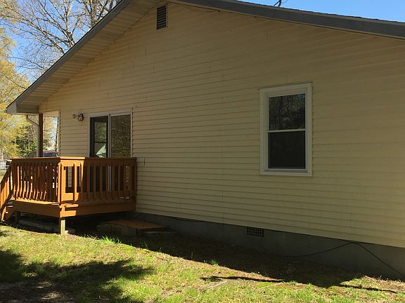 3rd image of 476 Bonnett St