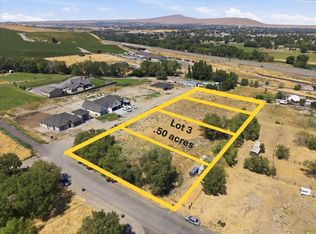6834 NE 2nd St, Benton City, WA 99320