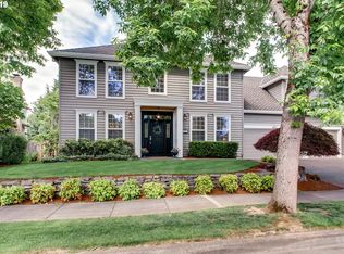 545 NW Pacific Grove Dr, Beaverton, OR