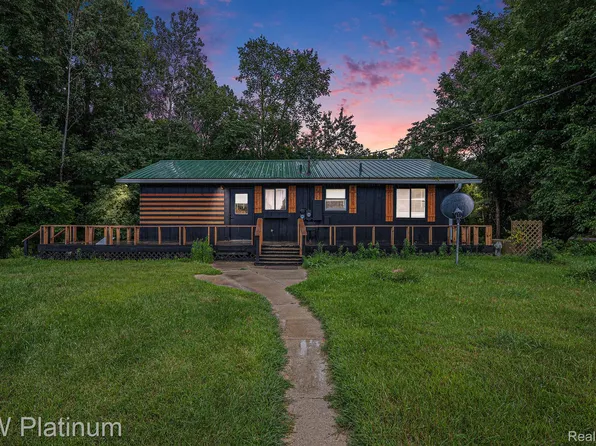 2593 Brown Rd, Millington, MI 48746