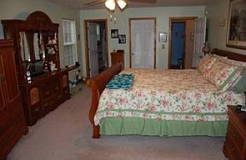 5th image of 200 Kamber Ln
