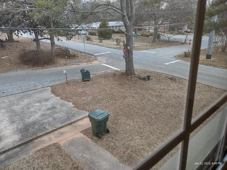 1061 Laurel Ln NW #A — Photo 15