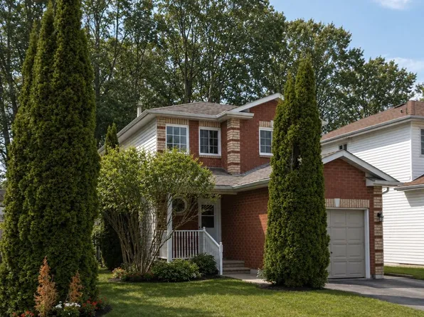 159 Brucker Rd, Barrie, ON L4N 8H8