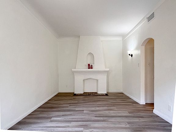 3rd image of 3325 E 2nd St APT 8