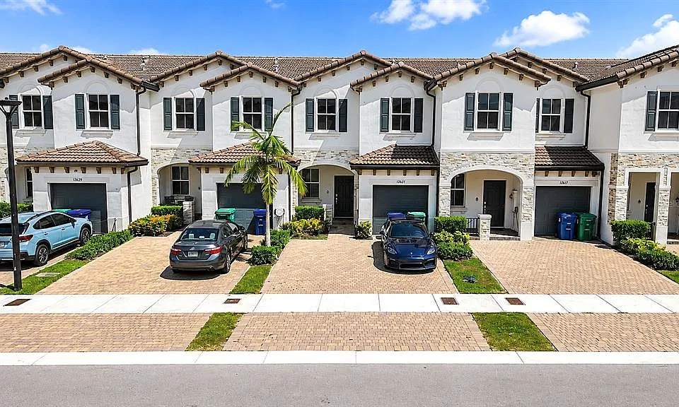 12621 NW 23rd Pl