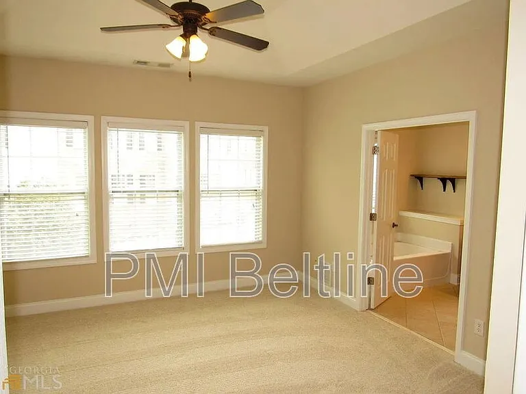 506 Williamson St SE — Photo 17