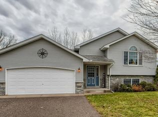 26335 Golden Ave, Wyoming, MN 55092