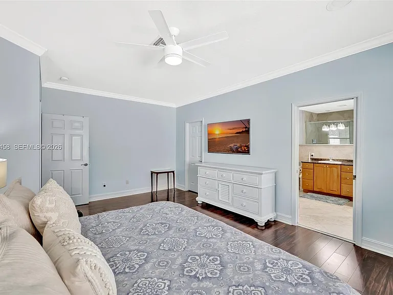 853 SW 11th Ct — Photo 27