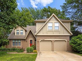 1467 E Orleans Dr, Olathe, KS 66062