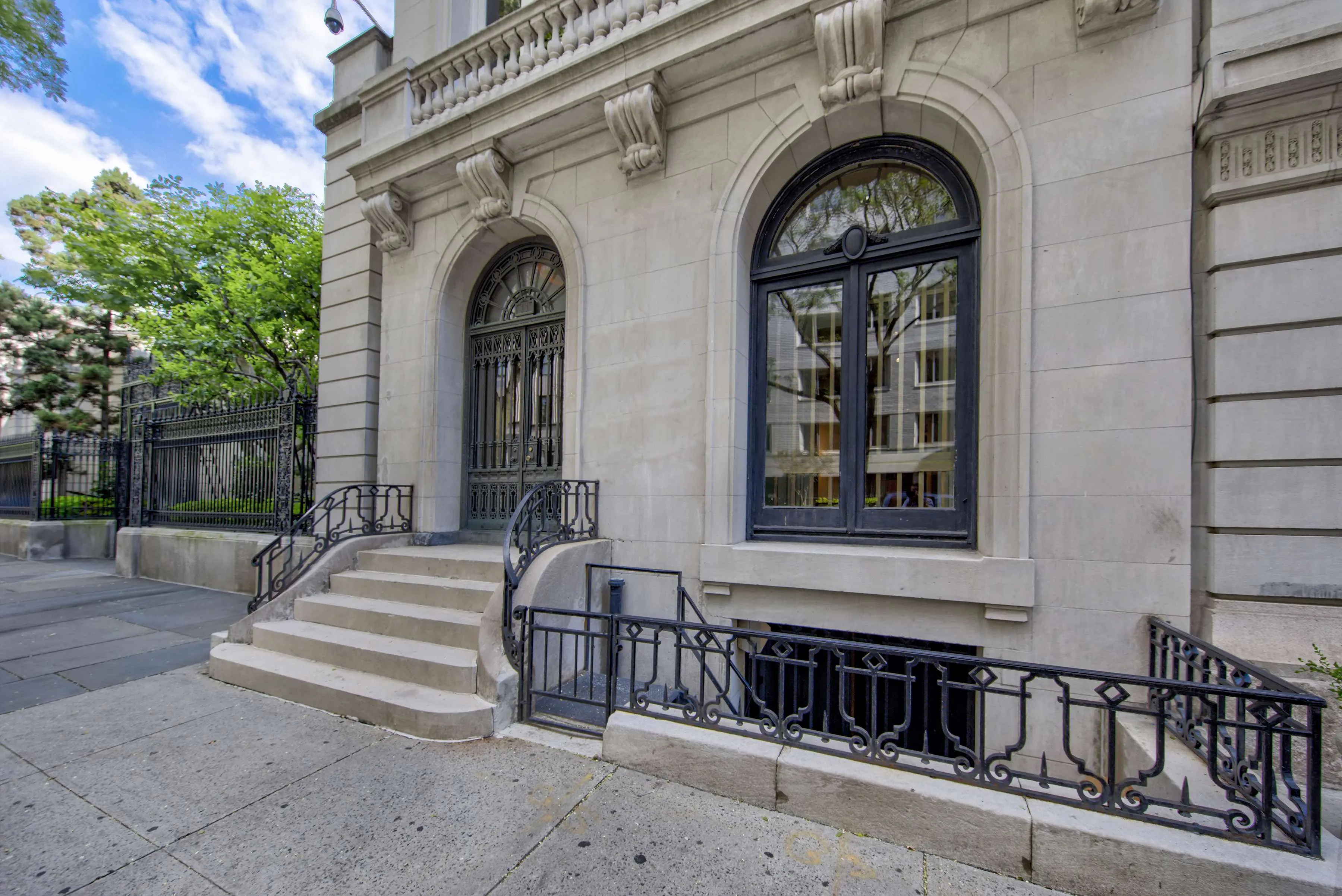 11 East 70th Street #1 in Lenox Hill, Manhattan | StreetEasy