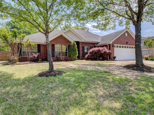 110 Highland Park, Conway, AR 72034