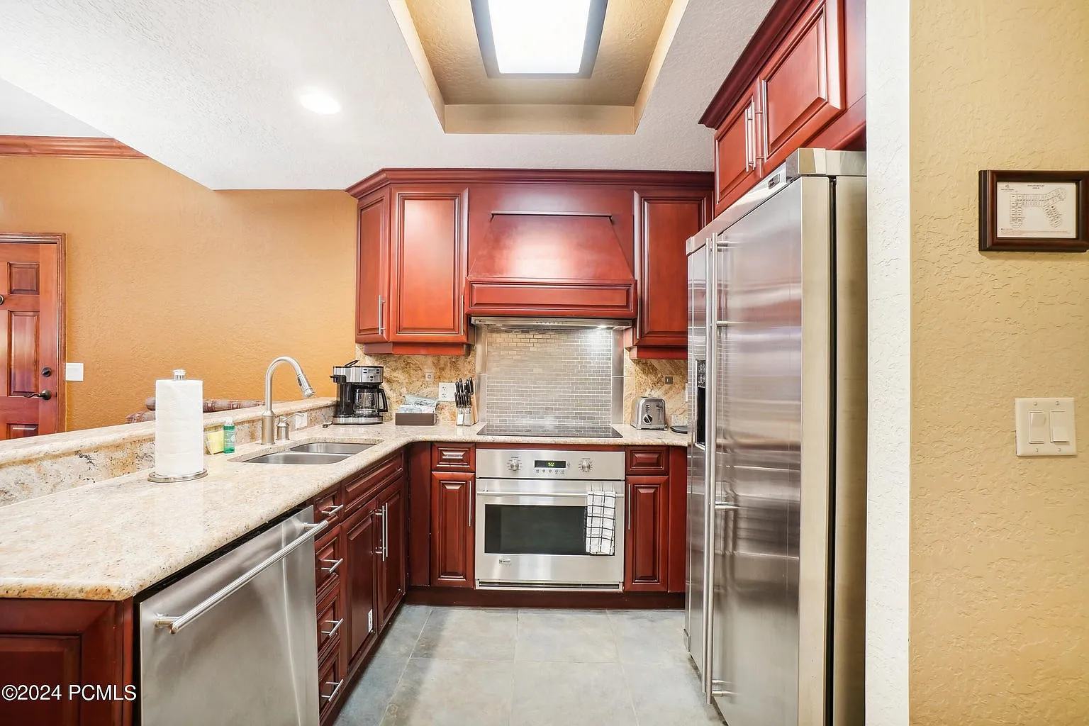 1 bed, 738 sqft, $1,985 — Photo 4