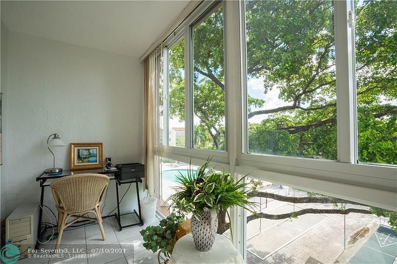 1st image of 2851 Somerset Dr APT 416