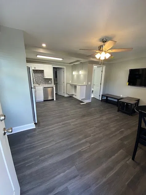 102 Ashworth Pl — Photo 3