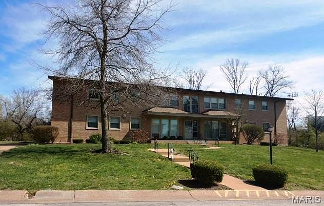 1st image of 4 Delcrest Ct APT 201