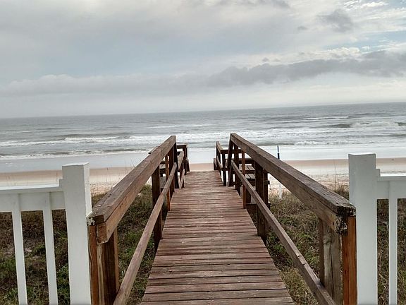 3rd image of 165 Coquina Key Dr