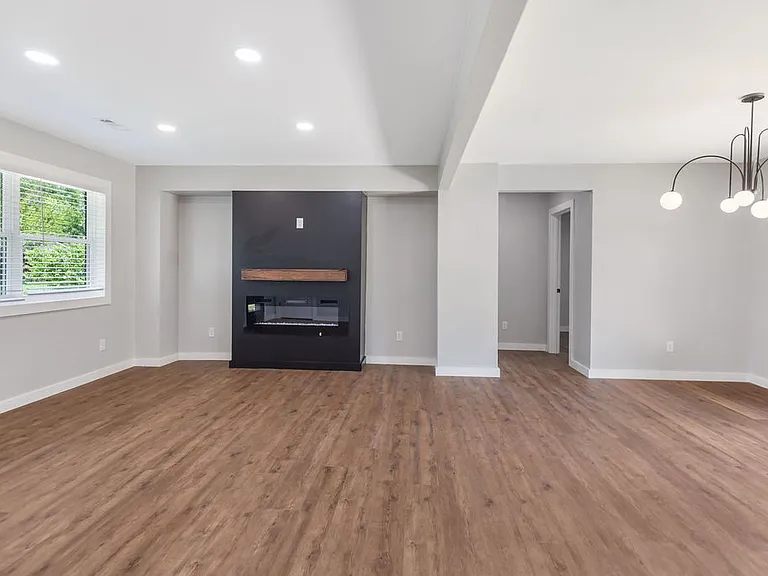 809 Carson Dr — Photo 26