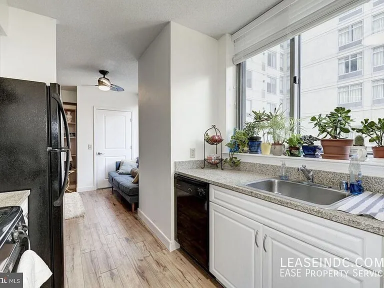 555 Massachusetts Ave NW #314 — Photo 12