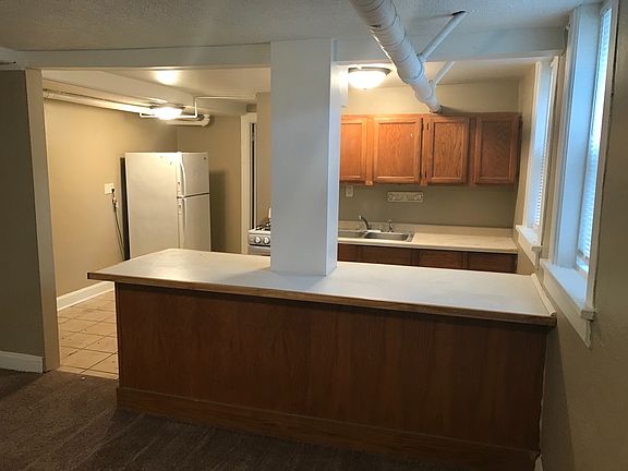 3rd image of 535 Asbury St APT 1
