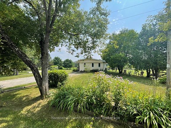4th image of 33 Little Brule Rd