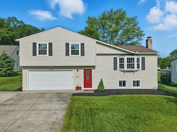 9882 Chamberlin Rd, Twinsburg, OH 44087