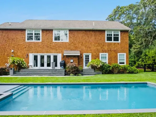 68 Sandy Hollow Road, Southampton, NY 11968