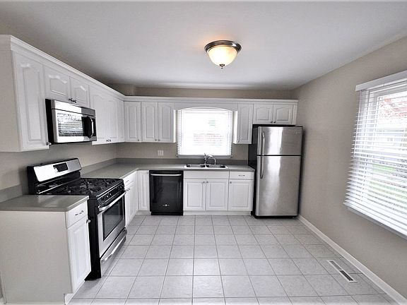 4th image of 9705 S 54th Ave