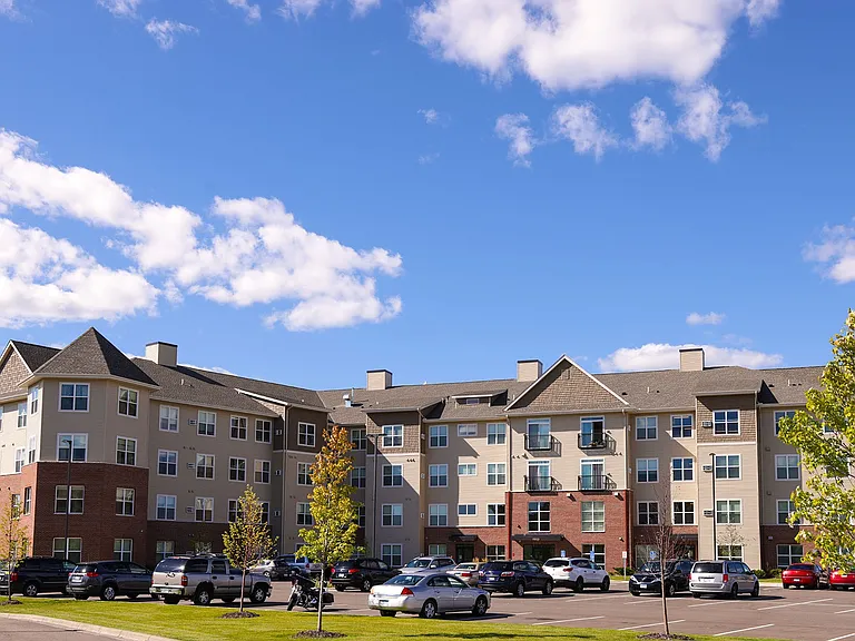 Bottineau Ridge Apartments — Photo 27