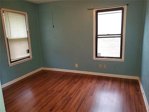 2nd image of 1637 Birch Pl