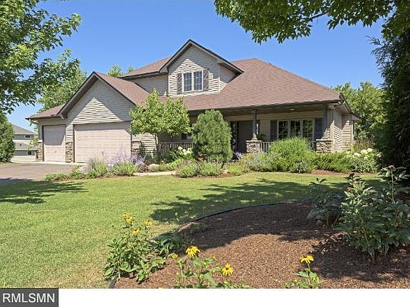 2nd image of 900 Barnes Lake Dr
