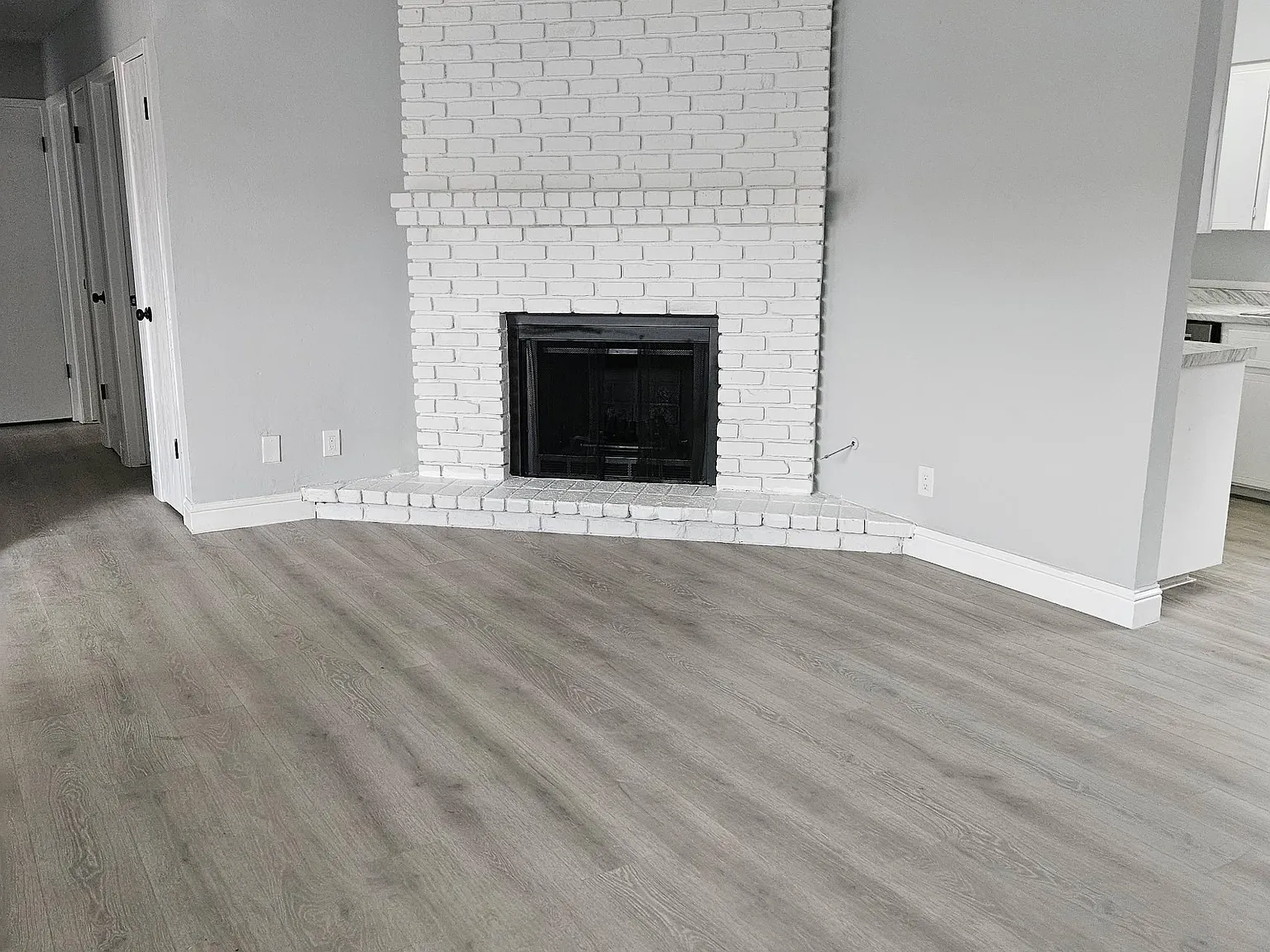 3 bed, 1220 sqft, $2,200 — Photo 1