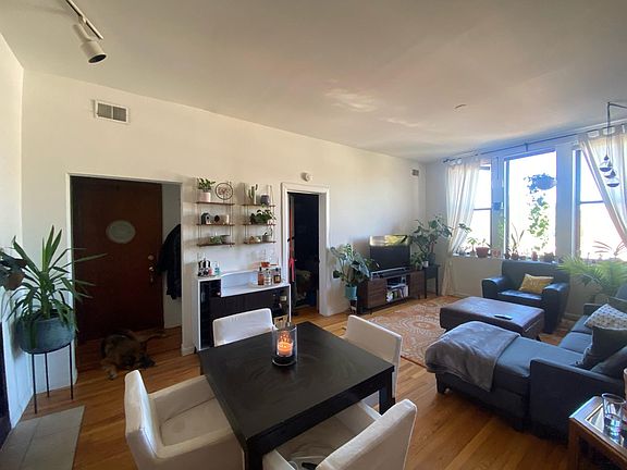 2nd image of 3454 N Southport Ave APT 3