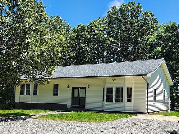 2nd image of 808 County Road 468