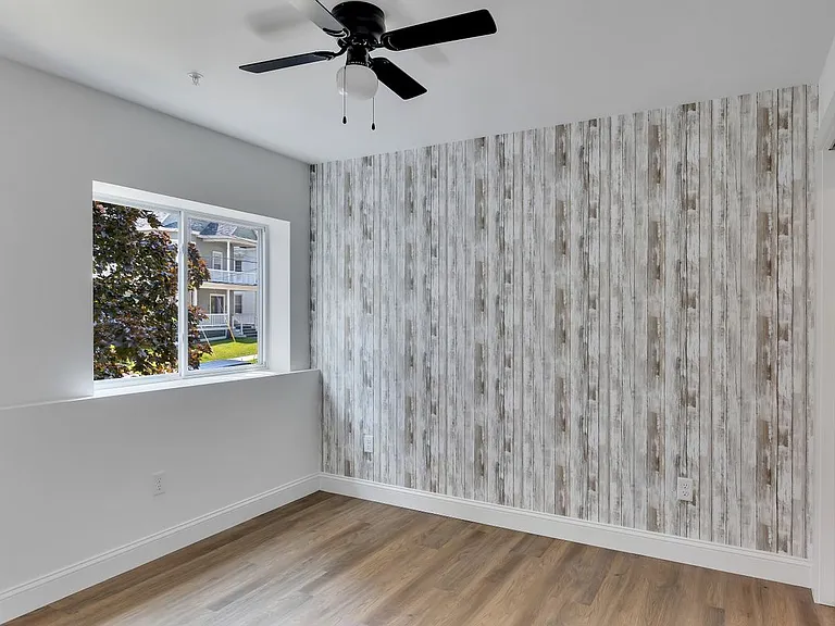 36 Pawling Ave #201 — Photo 10