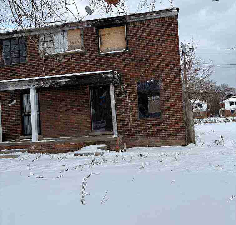 9142 Mansfield