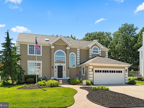 4th image of 12 Waterview Dr
