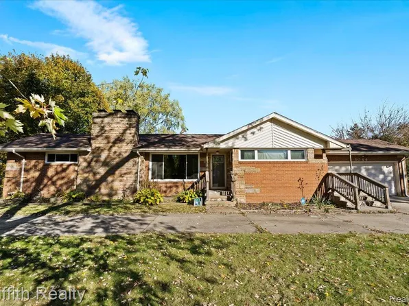 1044 W Rowland St, Flint, MI 48507