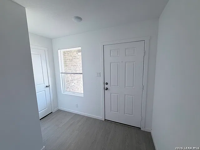 4 bed, 2.0 bath, 1600 sqft, $1,650 — Photo 3