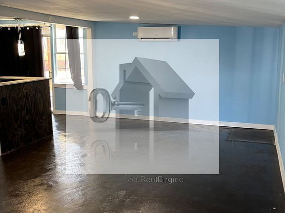 5th image of 9939 Lillian Hwy