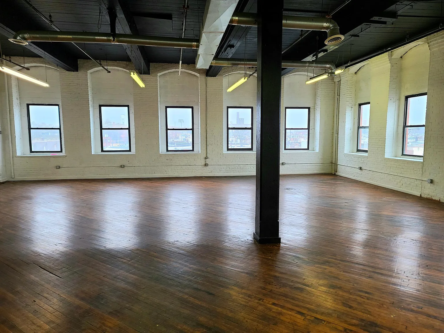 Studio, 1850 sqft, $1,250 — Photo 4